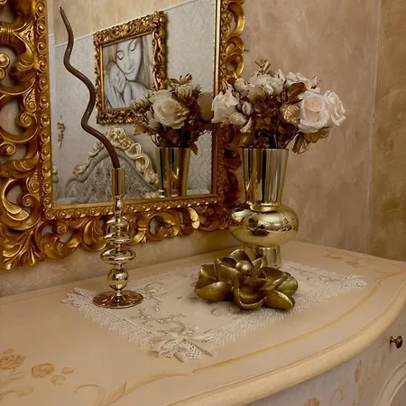 Roc House Apartment *