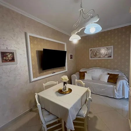 Roc House